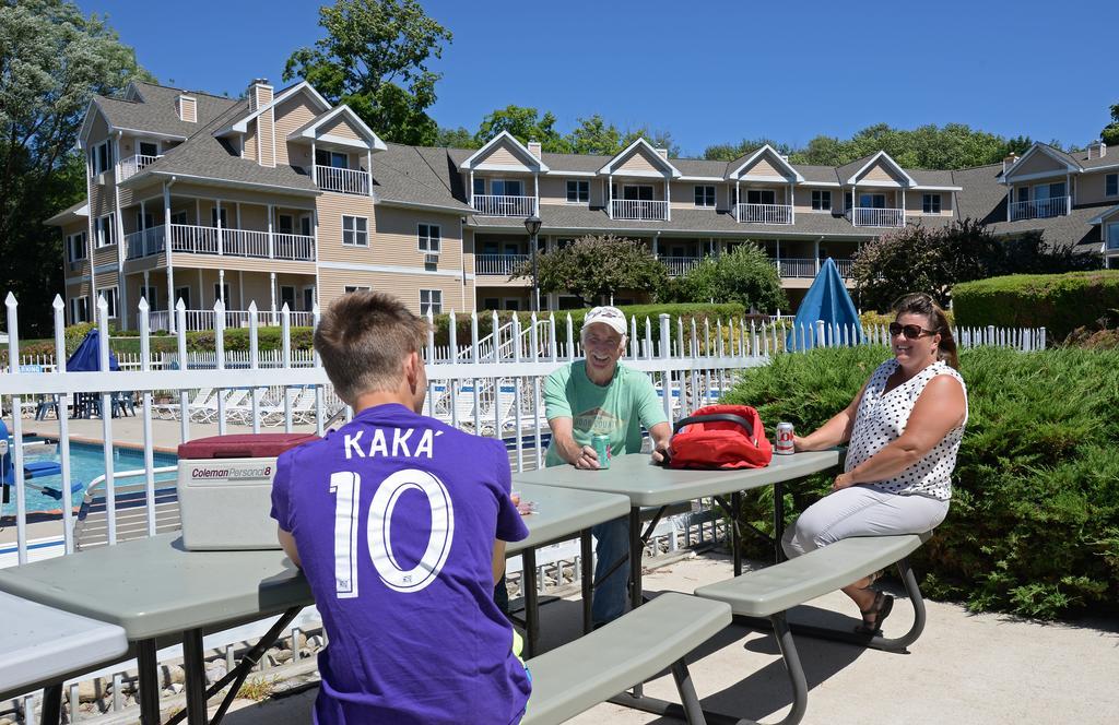 Westwood Shores Waterfront Resort Sturgeon Bay Dış mekan fotoğraf