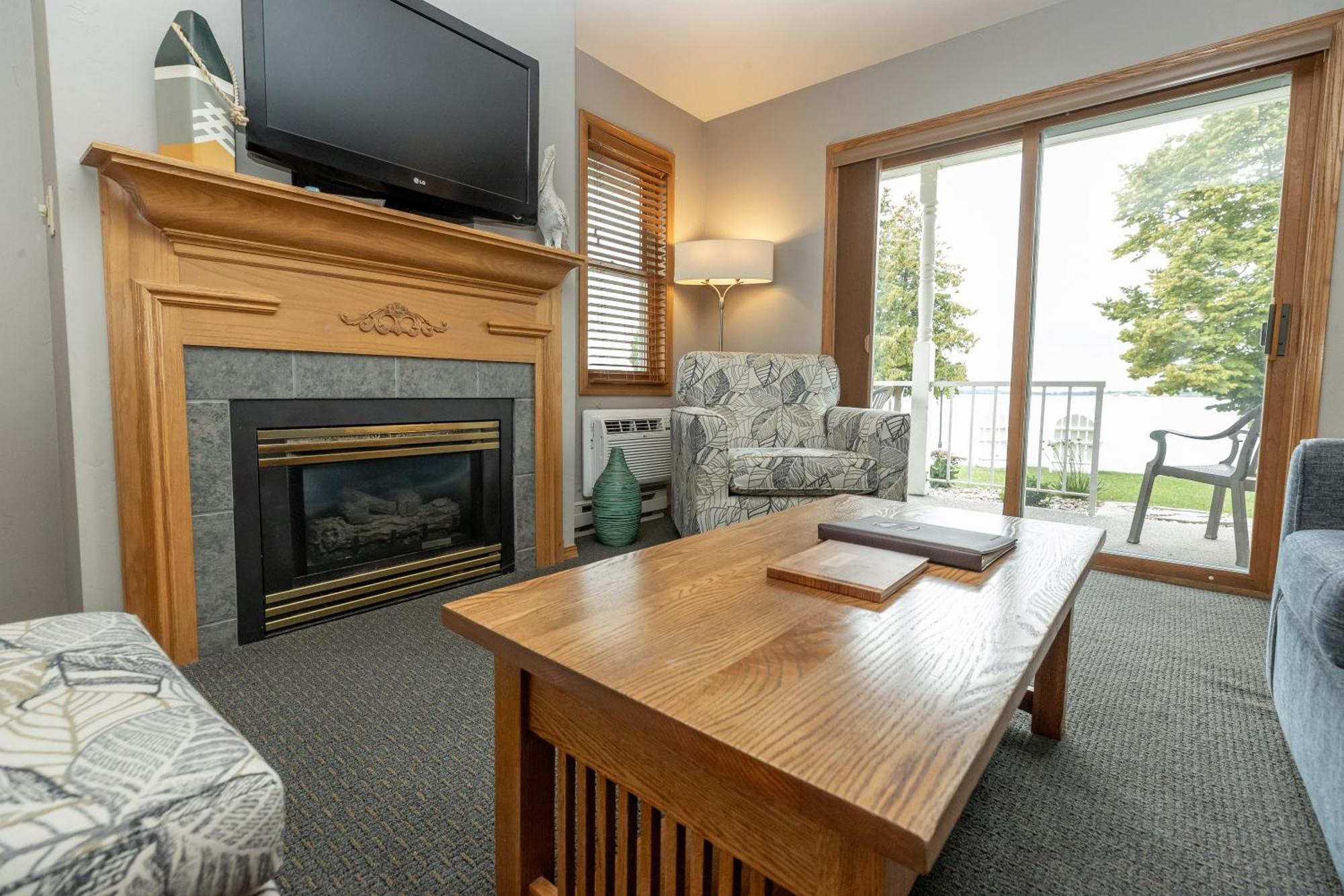 Westwood Shores Waterfront Resort Sturgeon Bay Dış mekan fotoğraf